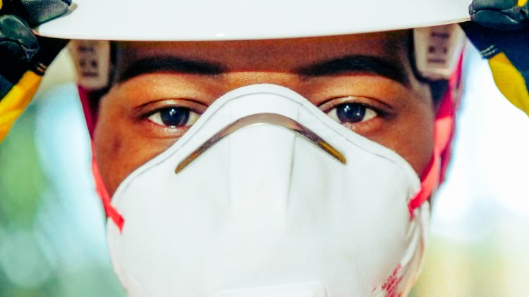 Image of a female construction worker